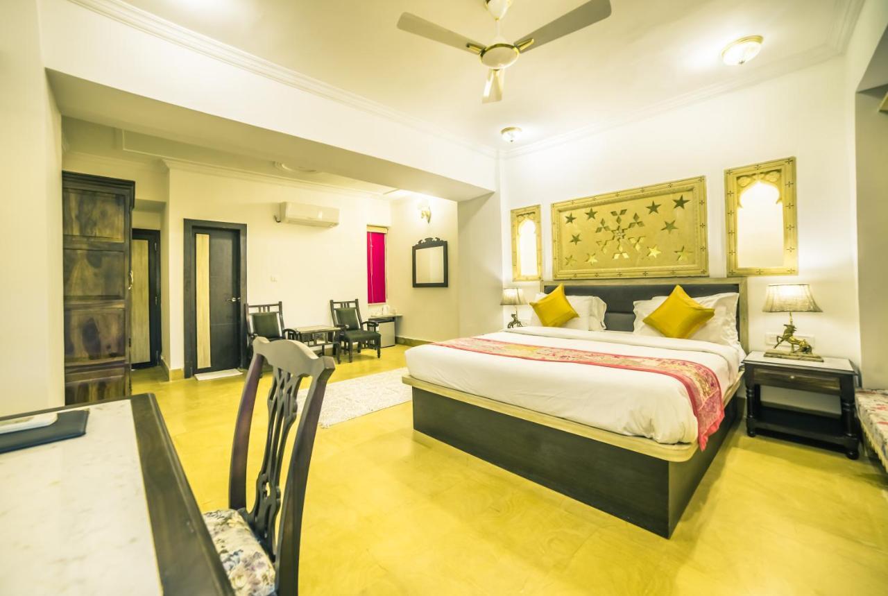 Hotel Radhika Jaisalmer Buitenkant foto