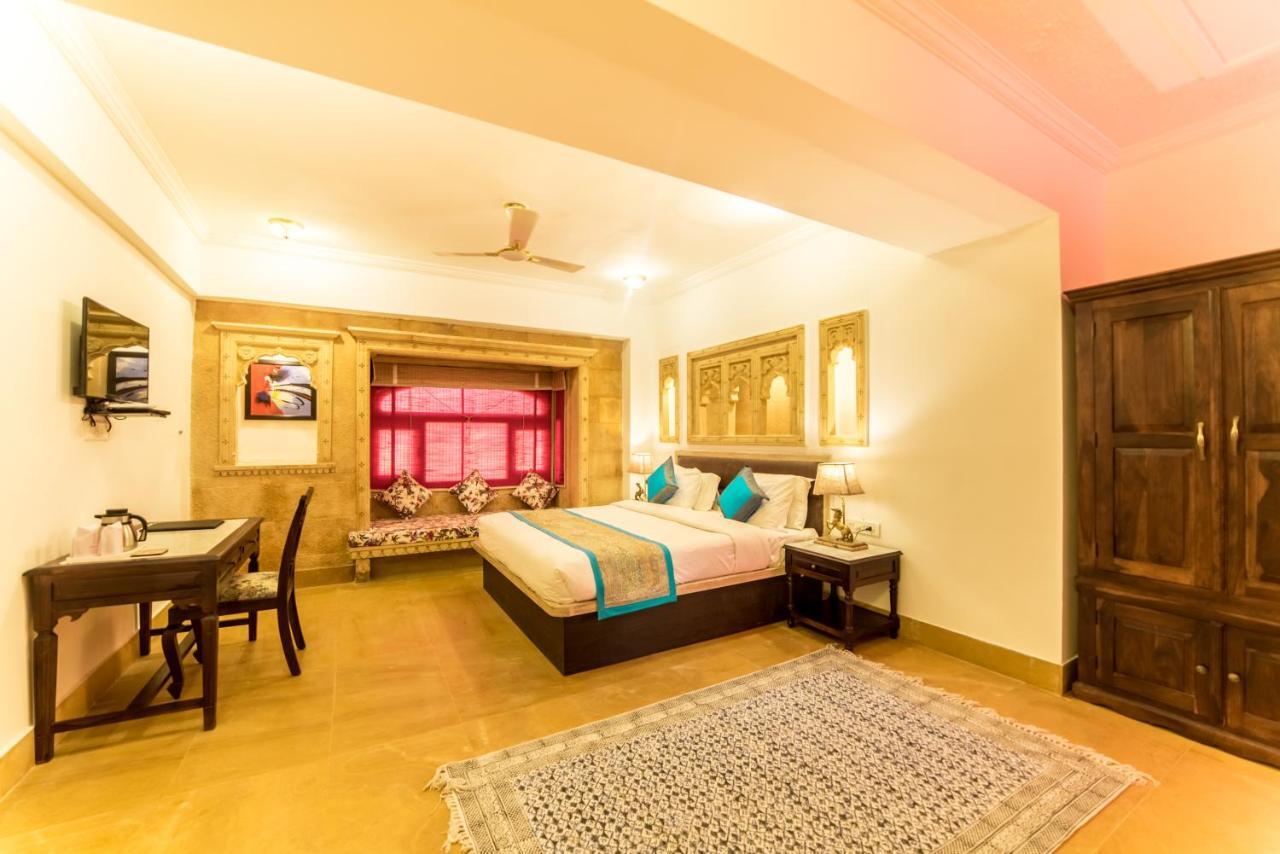 Hotel Radhika Jaisalmer Buitenkant foto