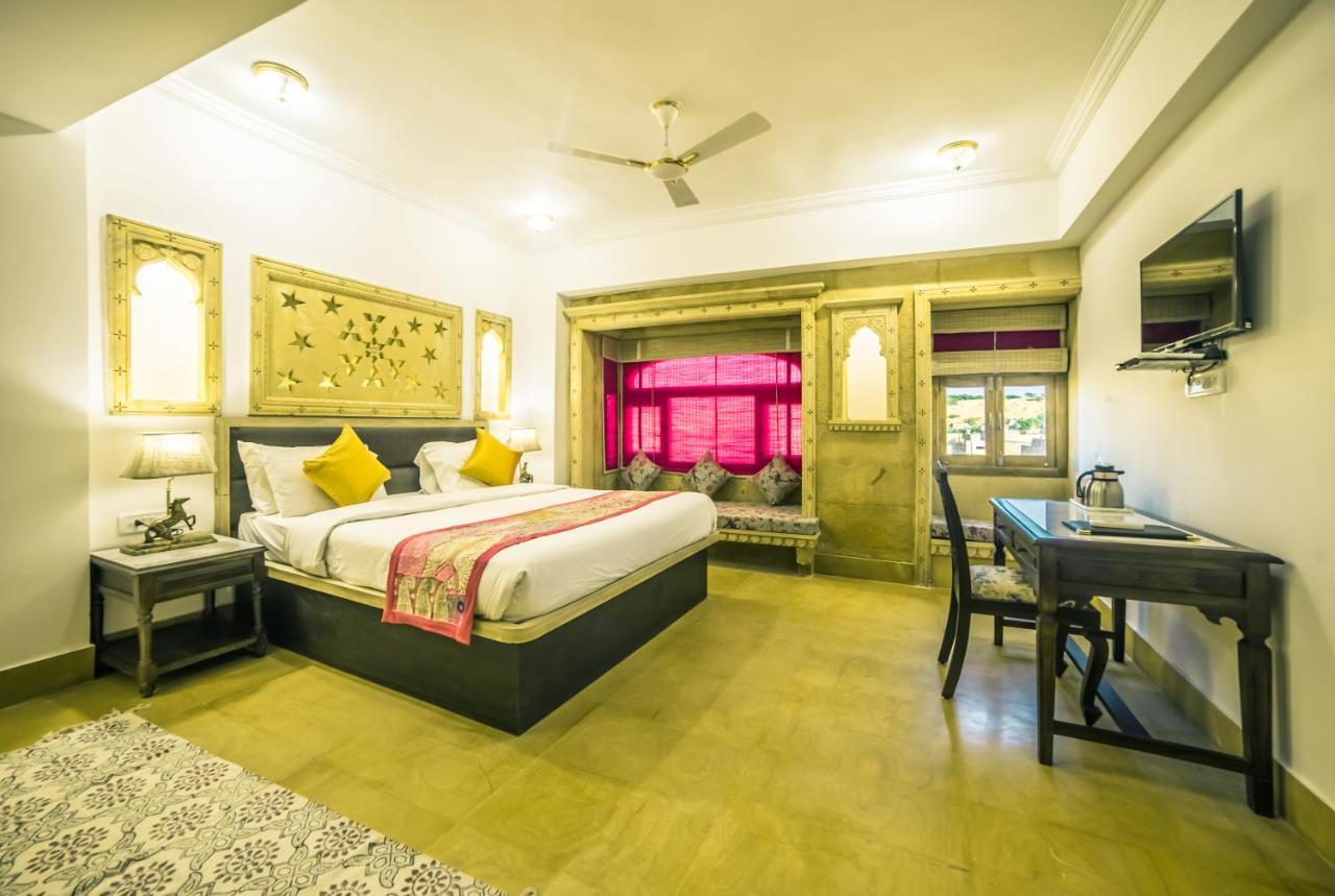 Hotel Radhika Jaisalmer Buitenkant foto