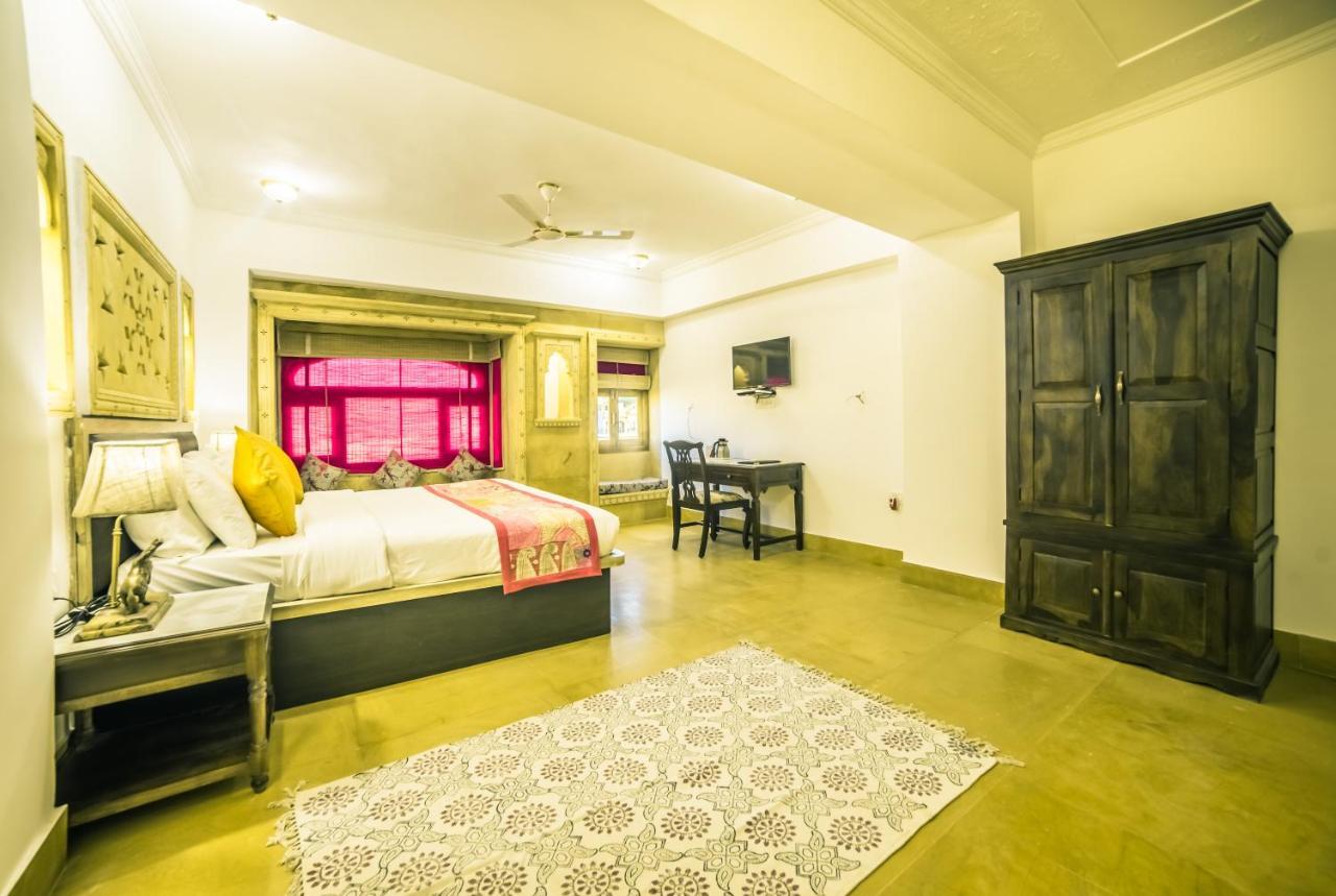 Hotel Radhika Jaisalmer Buitenkant foto